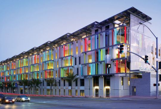 Seen from California Interstate 10, the Santa Monica Civic Center parking structure serves as a gateway to the city with its colorful fa&ccedil;ade treatment.