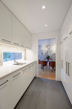Butler%27s+Pantry+with+view+to+Dining+Room