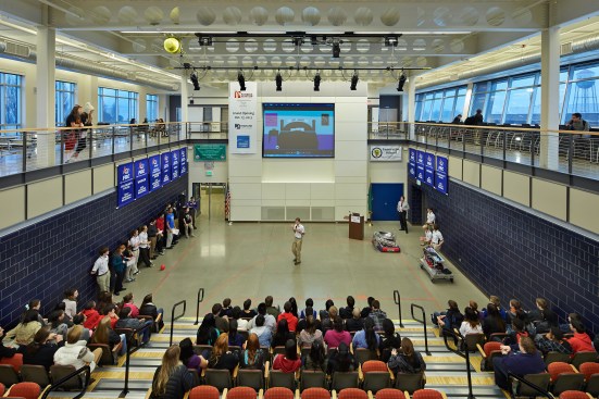 For+presentations%2c+the+Commons%2fMulti-Purpose+Room+easily+transforms+into+a+state+of+the+art+lecture+hall.