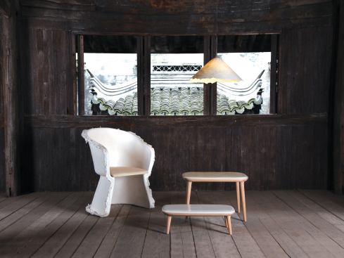Ti&eacute; Paper Chair by Pinwu