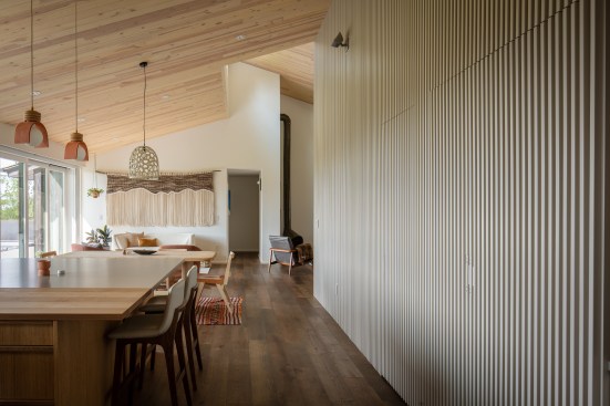Kitchen, Dining Room & Lounge
