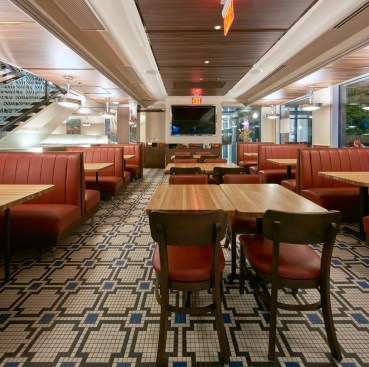 Silver Diner by CORE architecture + design