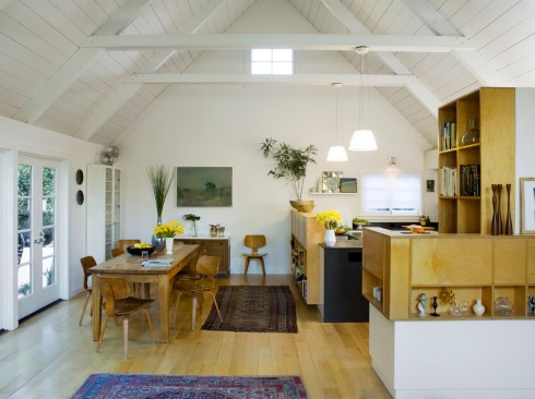 Lucent Modern