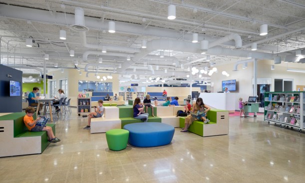 The library is organized around the Marketplace - a central zone near the entrance that encourages mingling, lounging, and discovery. From here patrons can see all the library's offerings, from computer workstations to quiet study pods to spaces to be creative and make a mess.