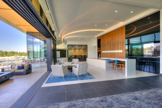 Indoor/Outdoor lounge and coffee area