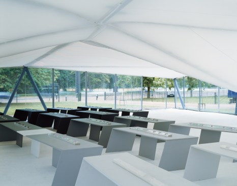 Serpentine+Gallery+Pavilion+2000+Designed+by+Zaha+Hadid