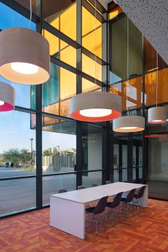 Color is introduced to blend two very different user groups: “the little ones”  
attending the Early Childhood Center; and faculty and students attending the 
School of Education. 