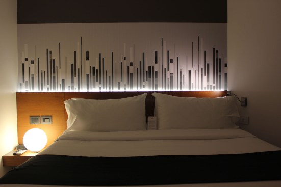 Room 02 detail