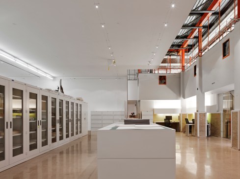The+art+collection+archive+looking+east+the+archive+resides+in+the+1960s+addition%2c+and+the+1930s+post+office+building+is+exposed+on+the+right.