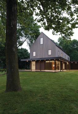 The homess exterior.