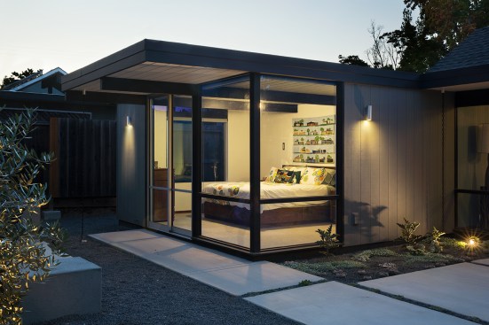 Renewed Classic Eichler by Klopf Architecture