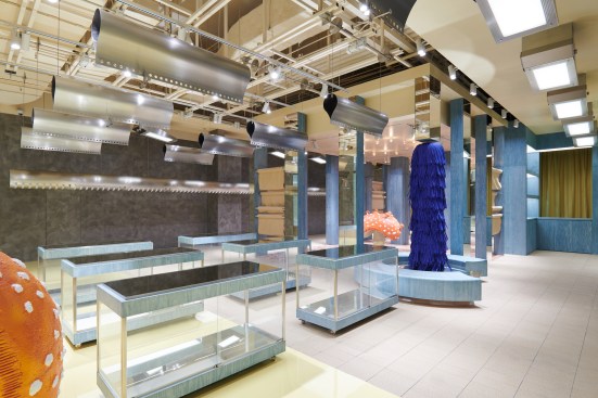 Accessories display