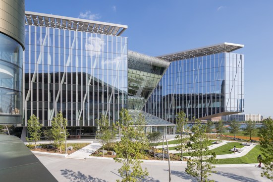 The Bridge, a new research and development facility at Cornell Tech, designed by Weiss/Manfredi Architecture/Landscape/Urbanism.