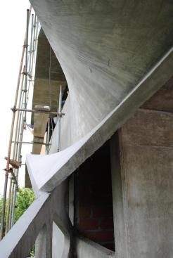 Saddle+surfaces+under+construction.