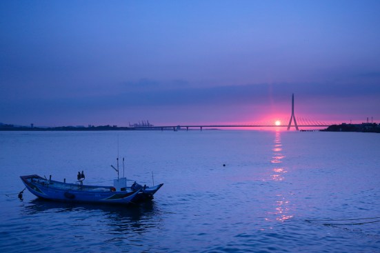 Danjiang Bridge sunset, by Zaha Hadid Architects