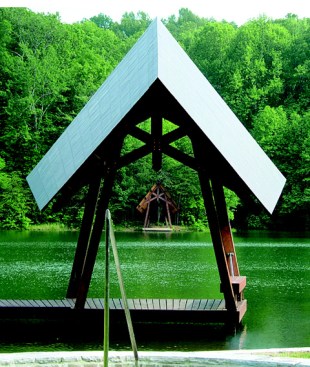 From file "109_r1_ras" entitled "Outbuildings.qxd" page 01