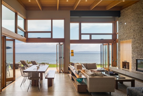 Seaview Escape living area