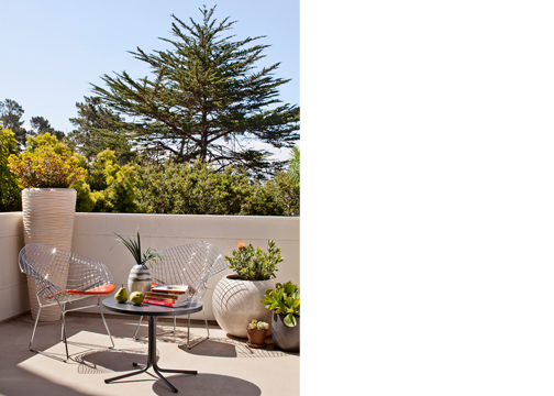Master deck seating area