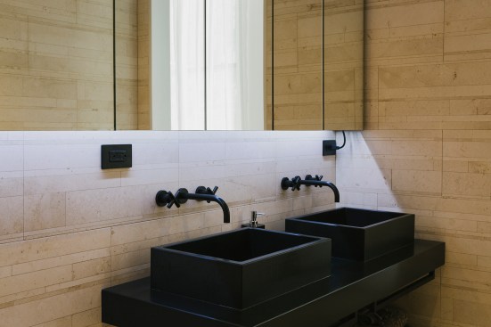 Granite sinks