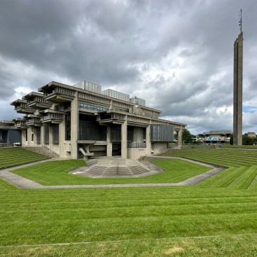 Southeastern Massachusetts Technological Institute (also known as UMass Darthmouth), by Paul Rudolf, 1972. "From the masterplan to the masonry details, Rudolph conceived of the new campus from scratch, and produced a remarkably varied set of spaces and landscapes," writes Eric Höweler.