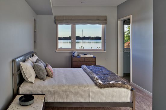 Silver Lake East