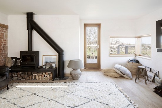 Island Cottage by Paul Cashin Architects