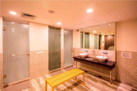 SPA AND LOCKER ROOMS
Subtle interiors to enhance the overall look based on an international format