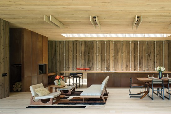 Elizabeth II&nbsp;by&nbsp;Bates Masi + Architects