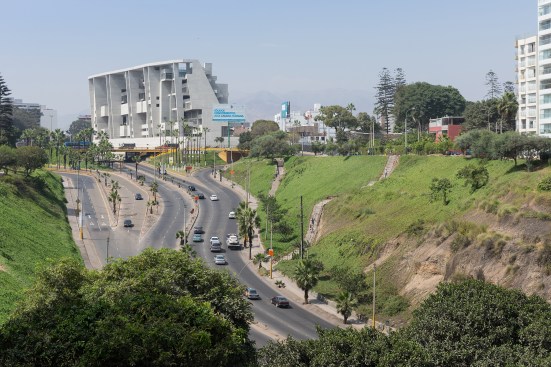 Universidad de Ingeniería & Tecnología (UTEC), Lima, Peru, by Grafton Architects