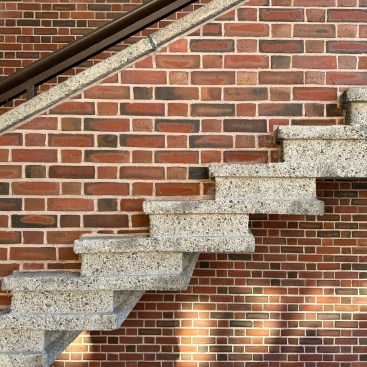 Paul Rudolph’s unique “nosing” detail on both the top side and the underside of the stair at the Jewett Arts Center, Wellesley College, 1958.