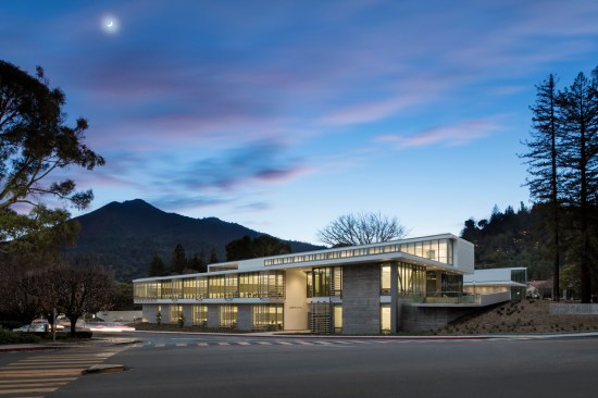 College of Marin, Kentfield, CaliforniaArchitects - Mark Cavagnero Associates / TLCD