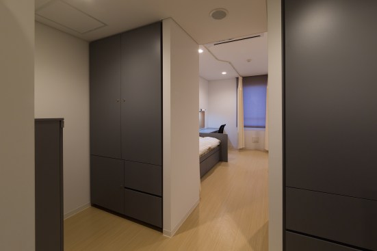 Double-occupancy unit