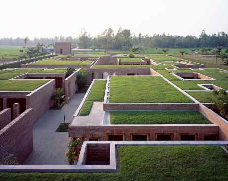 Kashef Chowdhury / URBANA. Friendship Centre, Bangladesh, 2008. Photo: Hélène Binet.
