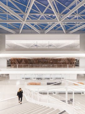 The project exceeds 2010 California T24 requirements by 15% and uses daylight responsive
controls to further reduce lighting energy use.