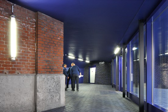 Passage from tower to 19th-century wings