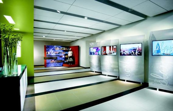 Product: OPTIMA&reg; Plank 2' x 5' with 8" Classic AXIOM&reg; trim and SUPRAFINE&reg; grid 
&nbsp; 
Project Name:&nbsp;Charleston&nbsp;Metro Chamber of Commerce, Charleston, SC&nbsp; 
&nbsp; 
Architect:&nbsp;LS3P Associates Ltd. / Image Studio,&nbsp;Charleston, SC