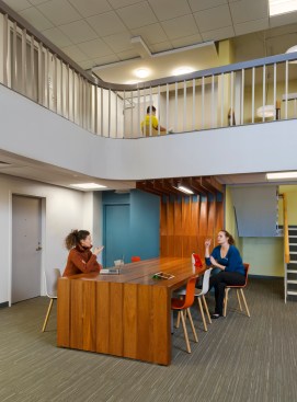 Commons table in Carlin Hall's entry lobby. Contrasting lines and colors heighten&nbsp;spatial awareness, which is helpful to&nbsp;the visually impaired&nbsp;population at Gallaudet. &nbsp;