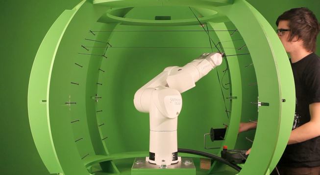 St&auml;ubli Robotics 
partnered with the school to provide six robots, controllers, and other 
components to allow SCI-Arc to establish this new platform for its 
programs.