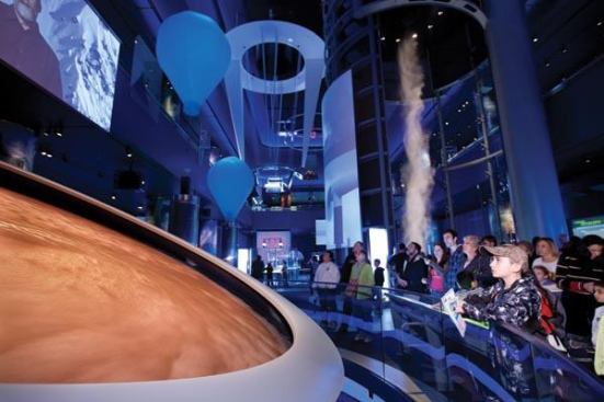 Science Storm reveals the science behind seven natural phenomena—lightning, fire, tornados, avalanches, tsunamis, sunlight, and atoms in motion. Guests can investigate the basic scientific principles behind nature's power as they try more than 50 amazing experiments that take two floors and 26,000 square feet to contain.