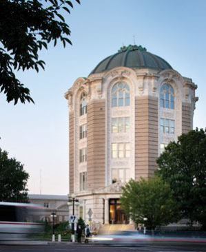 University City's city council wants the renovated city hall building to be a green showpiece, setting an example and serving as an educational tool for local residents.