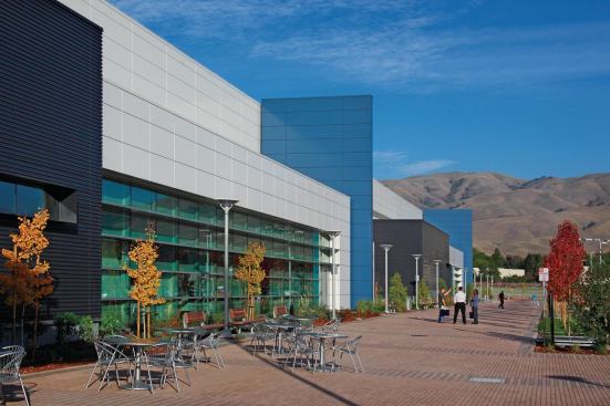 Solyndra Fab 2

Fremont, Calif.



Studios Architecture and CH2M Hill

This complex features a photovoltaic array, daylighting, reclaimed-water systems, and recycled and recyclable materials. LEED Gold is being sought for the office component.