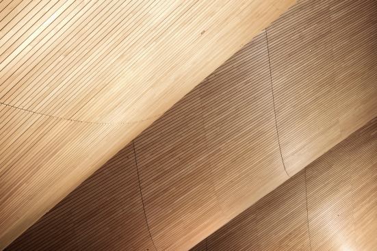 The 10-millimeter gaps between the oak planks had a 2-millimeter tolerance.