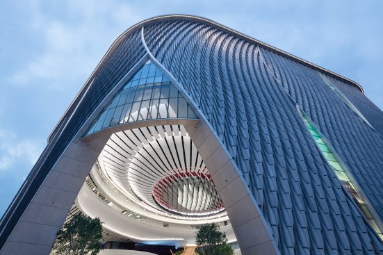 Open-air atrium, Xiqu Centre