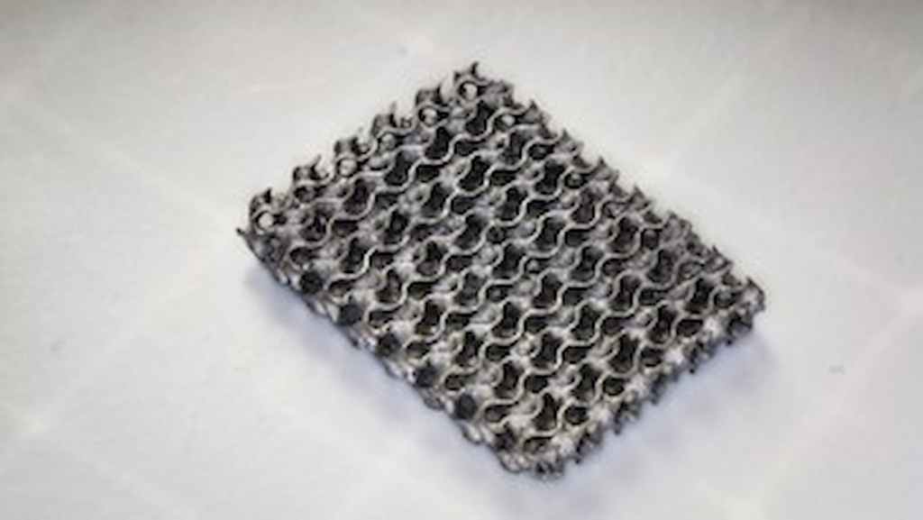 A large iron gyroid (1.3 x 1.0 cm). Photo courtesy: ALCHEMY EPFL CC BY SA
